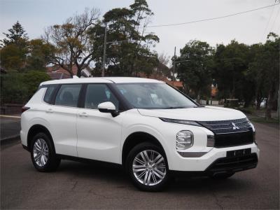 2023 MITSUBISHI OUTLANDER ES 7 SEAT (2WD) 4D WAGON ZM MY23 for sale in Inner West