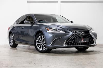 2025 LEXUS ES300h LUXURY (HYBRID) 4D SEDAN AXZH10R for sale in Castle Hill