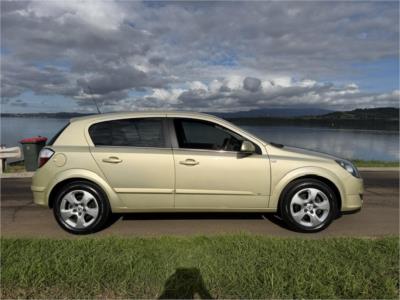2005 HOLDEN ASTRA CDX 5D HATCHBACK AH for sale in Dapto