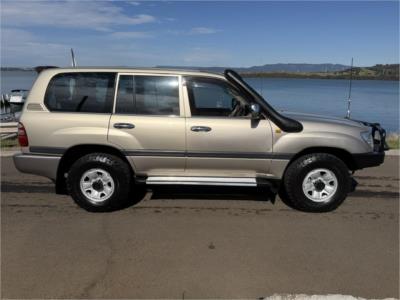 2004 TOYOTA LANDCRUISER GXL (4x4) 4D WAGON HDJ100R for sale in Dapto