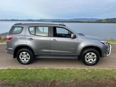 2016 HOLDEN TRAILBLAZER LT (4x4) 4D WAGON RG MY17 for sale in Dapto