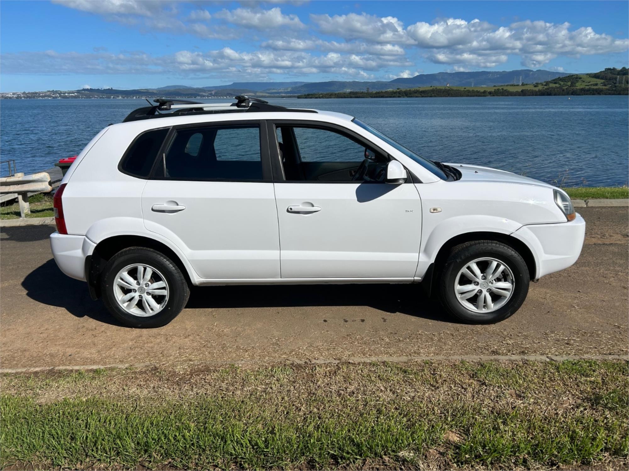 2009 HYUNDAI TUCSON 4D WAGON