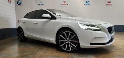2017 VOLVO V40 T3 MOMENTUM 5D HATCHBACK M MY17 for sale in St Marys