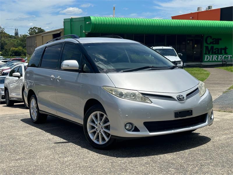 2012 TOYOTA TARAGO 4D WAGON