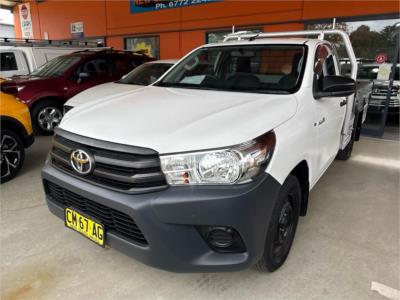 2017 TOYOTA HILUX WORKMATE C/CHAS GUN122R MY17 for sale in Armidale