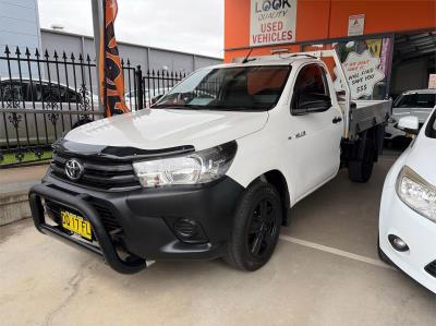 2017 TOYOTA HILUX WORKMATE C/CHAS GUN122R MY17 for sale in Armidale