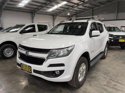 2016 HOLDEN TRAILBLAZER LT (4x4) 4D WAGON RG MY17 for sale in Armidale