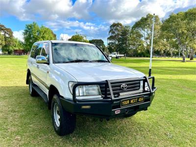 2002 TOYOTA LANDCRUISER GXL (4x4) 4D WAGON HZJ105R for sale in Outer East