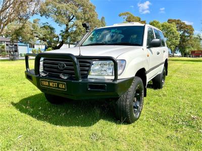 2002 TOYOTA LANDCRUISER (4x4) 4D WAGON HZJ105R for sale in Outer East