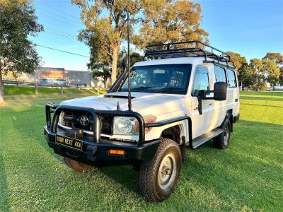 2010 TOYOTA LANDCRUISER WORKMATE (4x4) 11 SEAT TROOPCARRIER VDJ78R 09 UPGRADE for sale in Outer East