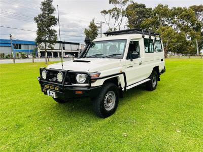 2011 TOYOTA LANDCRUISER WORKMATE (4x4) 11 SEAT TROOPCARRIER VDJ78R 09 UPGRADE for sale in Outer East