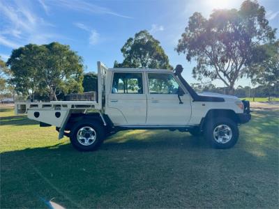 2018 TOYOTA LANDCRUISER WORKMATE (4x4) DOUBLE C/CHAS VDJ79R MY18 for sale in Outer East
