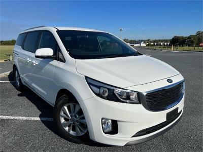 2015 KIA CARNIVAL Si 4D WAGON YP MY15 for sale in Gold Coast