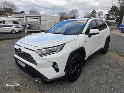 2020 TOYOTA RAV4 CRUISER (AWD) HYBRID 5D WAGON AXAH54R for sale in Riverina