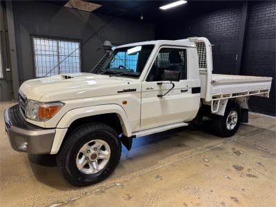 2020 TOYOTA LANDCRUISER GXL (4x4) C/CHAS VDJ79R for sale in Southport