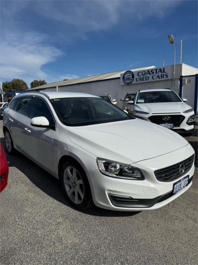 2014 VOLVO V60 D4 KINETIC 4D WAGON F MY14 for sale in Mandurah