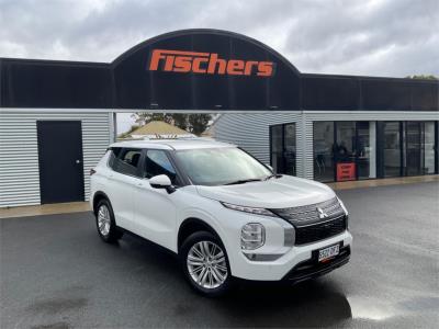 2023 MITSUBISHI OUTLANDER ES 7 SEAT (2WD) 4D WAGON ZM MY23 for sale in Murray Bridge