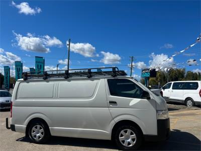 2016 TOYOTA HIACE LWB 4D VAN KDH201R MY16 for sale in Wide Bay Burnett