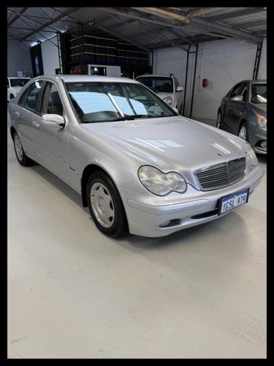 2002 Mercedes-Benz C-Class C180 Classic Sedan W203 for sale in Morley
