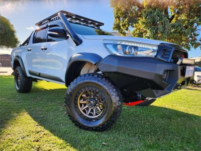 2017 TOYOTA HILUX SR5 (4x4) DUAL CAB UTILITY GUN126R for sale in Wangara