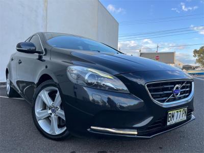 2014 VOLVO V40 T4 LUXURY 5D HATCHBACK M MY15 for sale in Chester Hill
