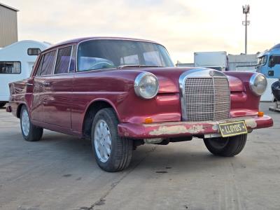 1960 Mercedes-Benz 190C IN AUCTION AT LLOYDS Sedan for sale in Carrara