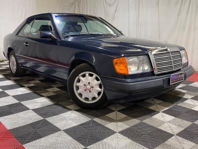 1992 Mercedes-Benz 300CE IN AUCTION AT LLOYDS Coupe for sale in Carrara