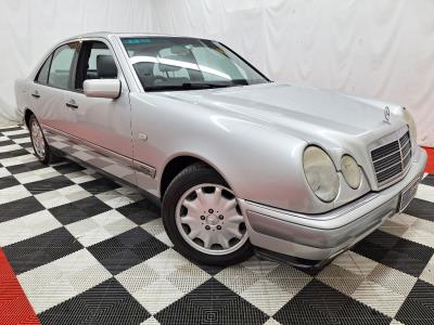 1997 Mercedes-Benz E320 IN AUCTION AT LLOYDS Sedan W210 E320 W210 for sale in Carrara