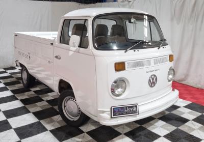 1975 Volkswagen Kombi IN AUCTION AT LLOYDS bus for sale in Carrara