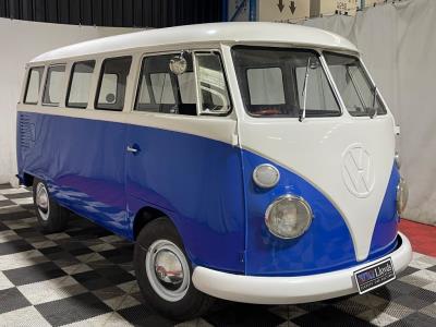 1976 Volkswagen Kombi IN AUCTION AT LLOYDS Van Split window FREIGHTLINE Split window for sale in Carrara