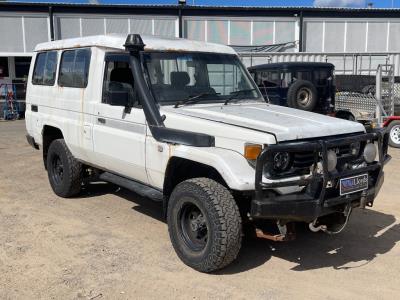 1992 Toyota Landcruiser IN AUCTION AT LLOYDS Single Cab Utility HZJ75RV HZJ75RV for sale in Carrara