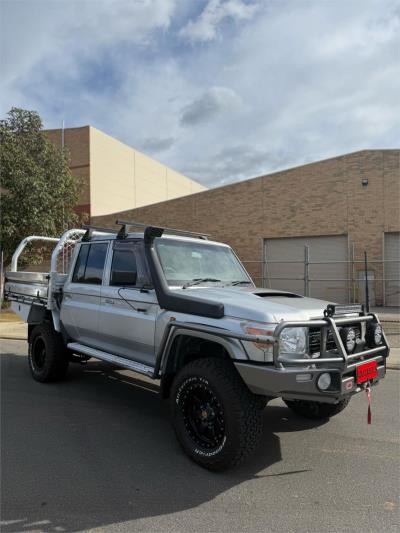 2013 TOYOTA LANDCRUISER GXL (4x4) DOUBLE C/CHAS VDJ79R MY12 UPDATE for sale in Bolivar